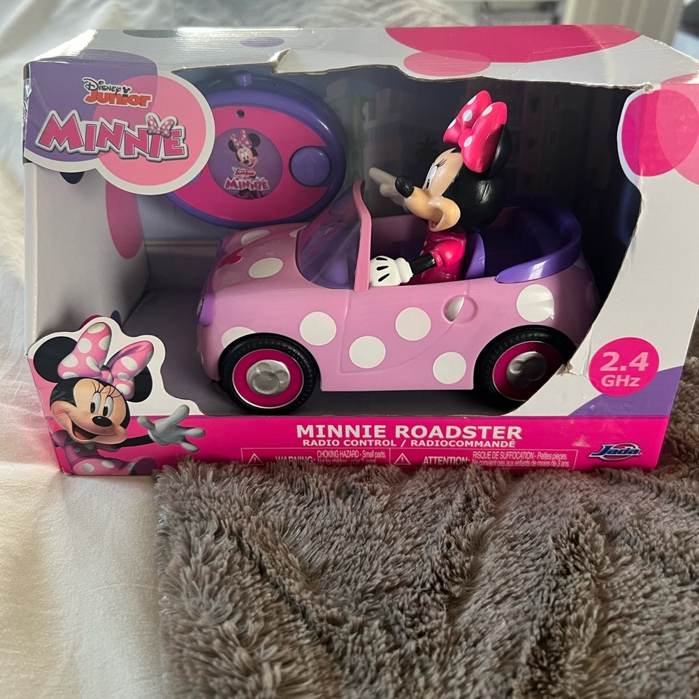 Minnie Roadster Radio Control Car